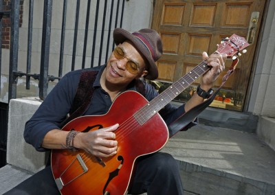 Guy Davis (US Bluesman
